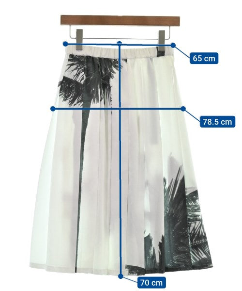 Nﾟ 21 กระโปรงยาวถึงเข่า