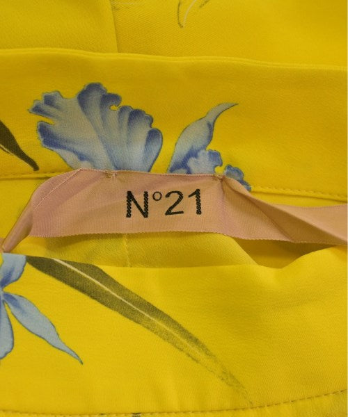 Nﾟ 21 กระโปรงยาวถึงเข่า