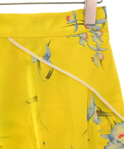 Nﾟ 21 กระโปรงยาวถึงเข่า