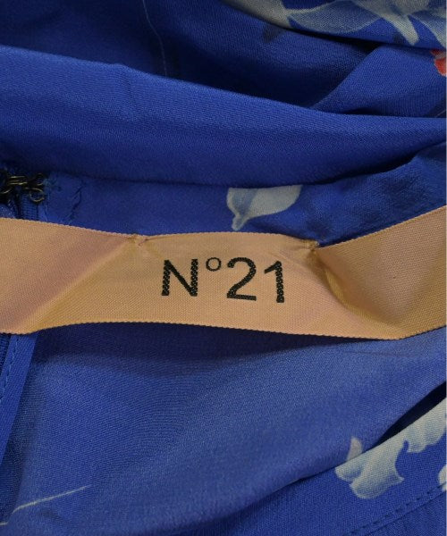 Nﾟ 21 ชุดเดรส