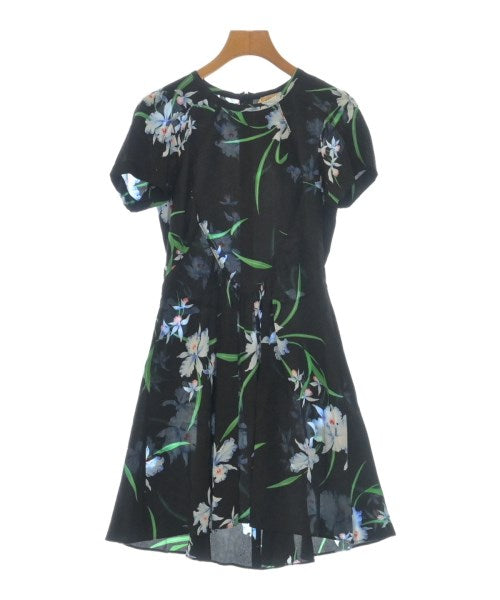 Nﾟ 21 ชุดเดรส