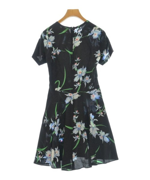 Nﾟ 21 ชุดเดรส