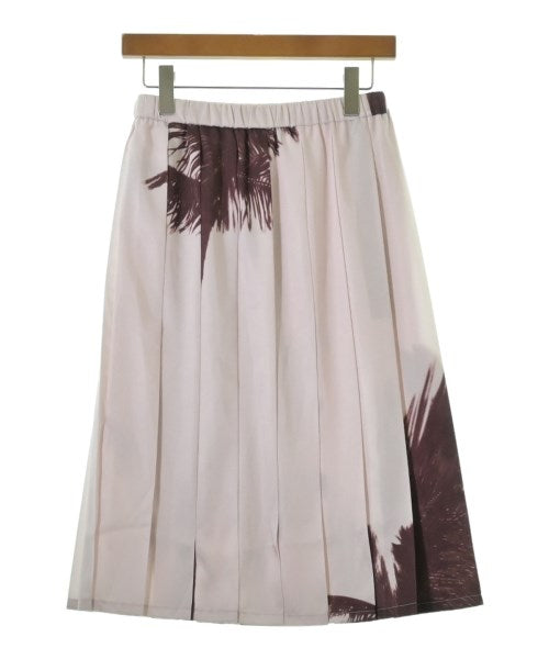 Nﾟ 21 กระโปรงยาวถึงเข่า