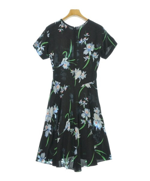 Nﾟ 21 ชุดเดรส