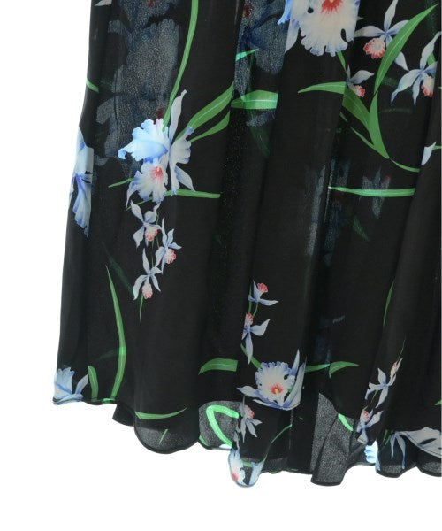 Nﾟ 21 ชุดเดรส