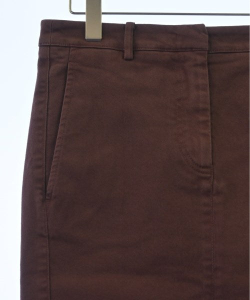 Nﾟ 21 กระโปรงยาวถึงเข่า