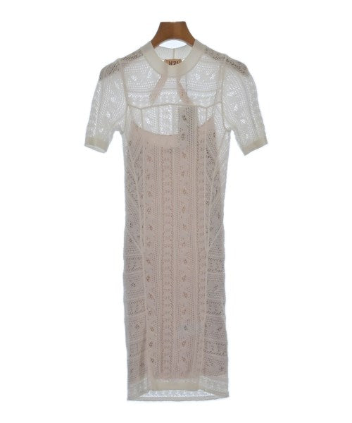 Nﾟ 21 ชุดเดรส