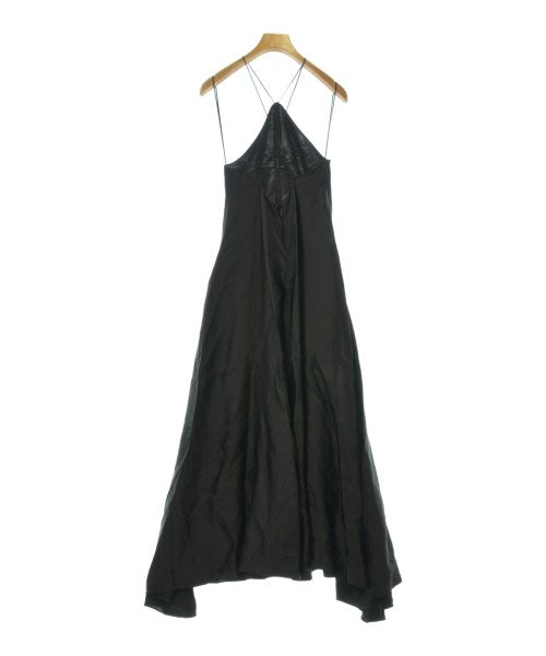 Nﾟ 21 ชุดเดรส