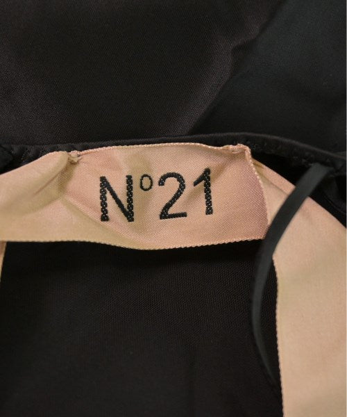 Nﾟ 21 ชุดเดรส