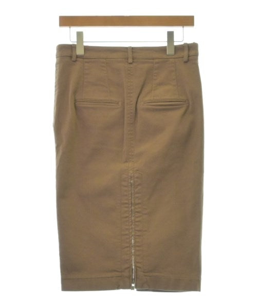 Nﾟ 21 กระโปรงยาวถึงเข่า