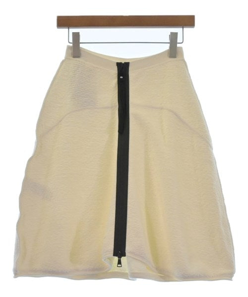 Nﾟ 21 กระโปรงยาวถึงเข่า