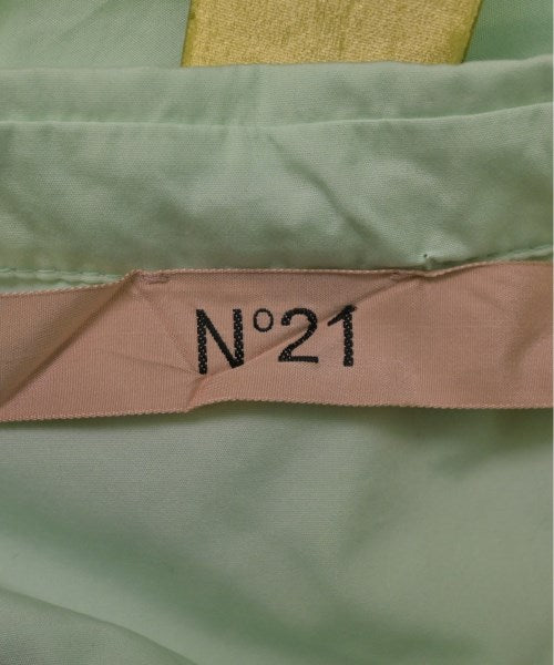 Nﾟ 21 เสื้อสตรี