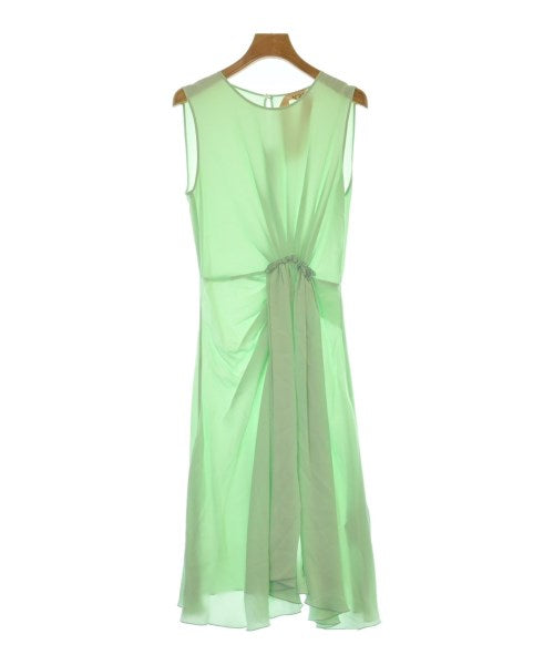 Nﾟ 21 ชุดเดรส