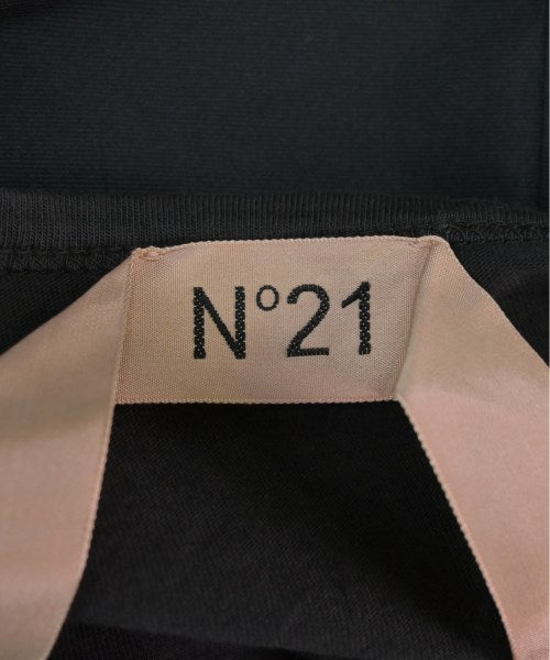 Nﾟ 21 ชุดเดรส