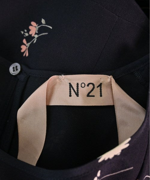 Nﾟ 21 ชุดเดรส
