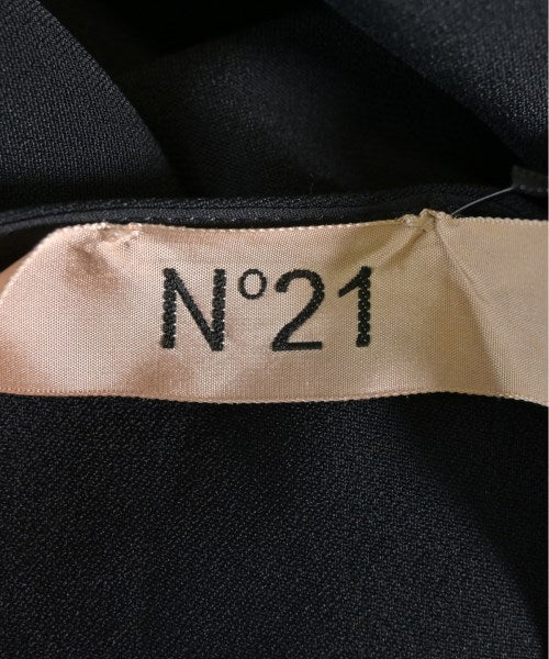 Nﾟ 21 ชุดเดรส
