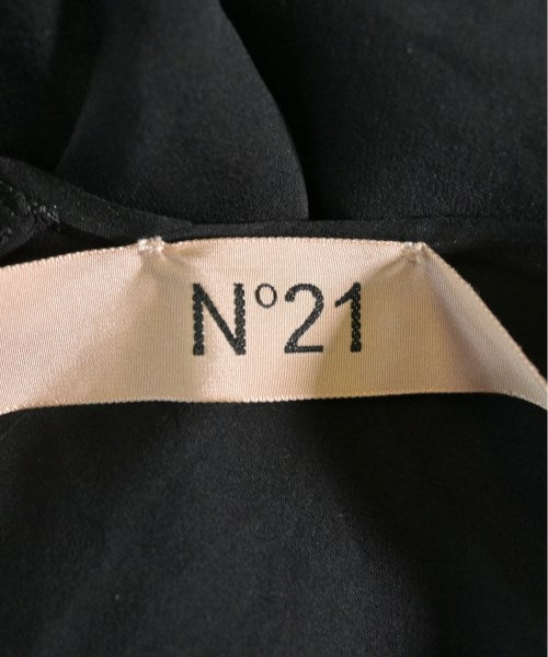 Nﾟ 21 เสื้อสตรี