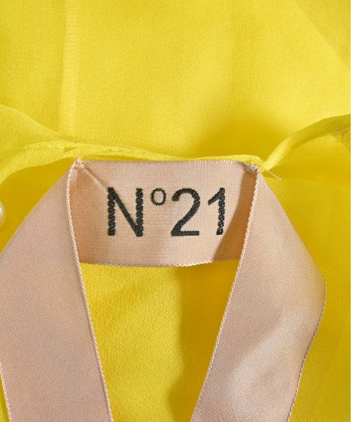 Nﾟ 21 เสื้อสตรี