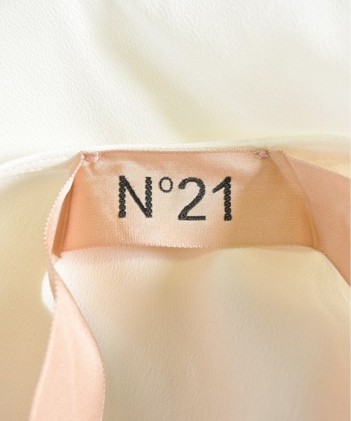Nﾟ 21 เสื้อสตรี