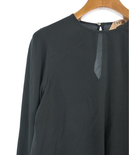 Nﾟ 21 เสื้อสตรี