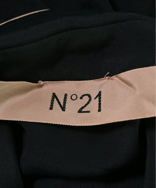 Nﾟ 21 ชุดเดรส