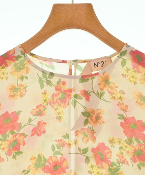 Nﾟ 21 เสื้อสตรี