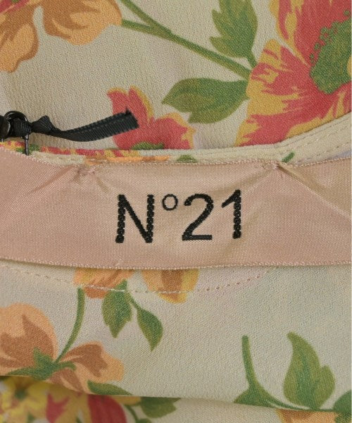 Nﾟ 21 เสื้อสตรี