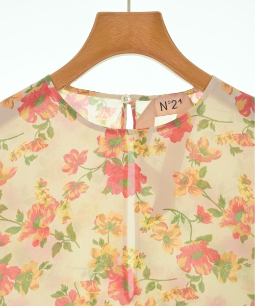 Nﾟ 21 เสื้อสตรี