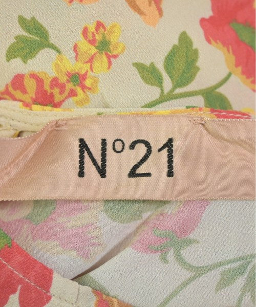 Nﾟ 21 เสื้อสตรี