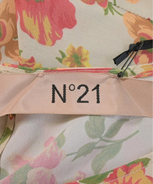 Nﾟ 21 เสื้อสตรี