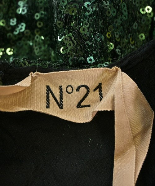 Nﾟ 21 เสื้อสตรี