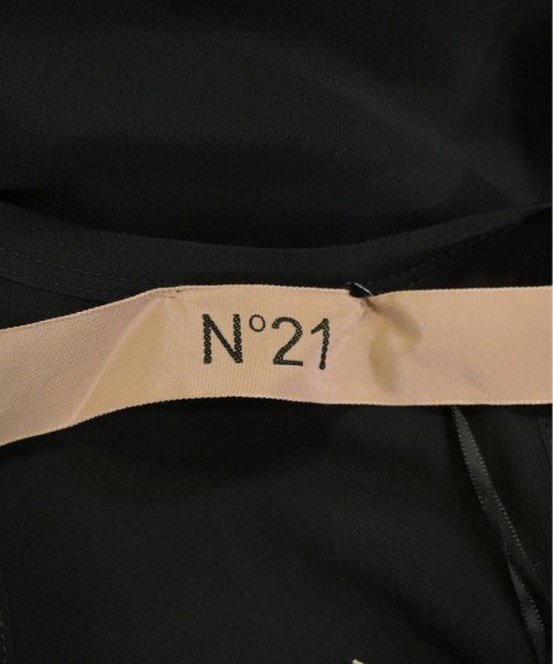 Nﾟ 21 ชุดเดรส