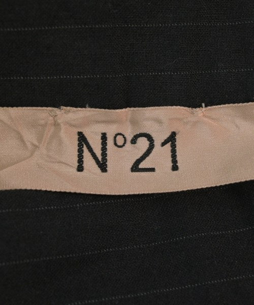 Nﾟ 21 กระโปรงยาวถึงเข่า