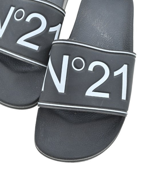 Nﾟ 21 รองเท้าแตะ