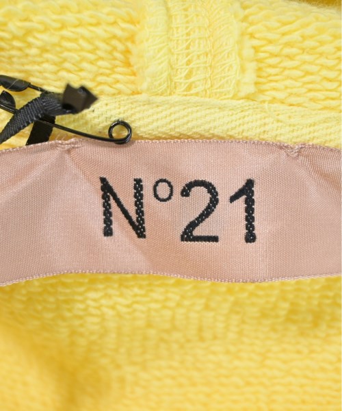 Nﾟ 21 เสื้อฮู้ด