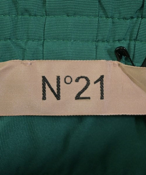 Nﾟ 21 กระโปรงสั้น
