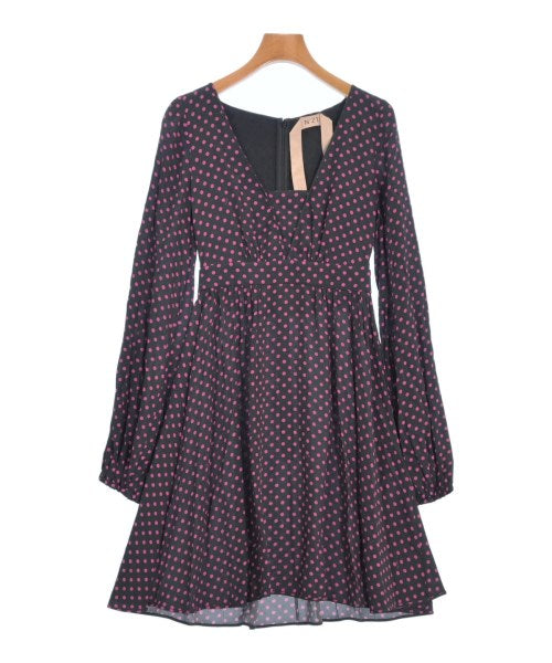 Nﾟ 21 ชุดเดรส