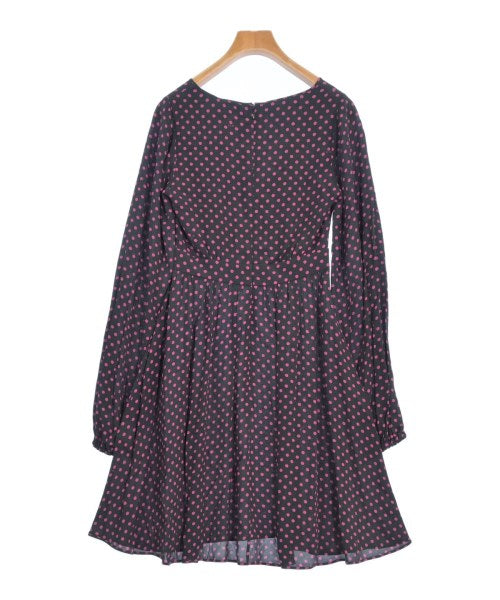 Nﾟ 21 ชุดเดรส