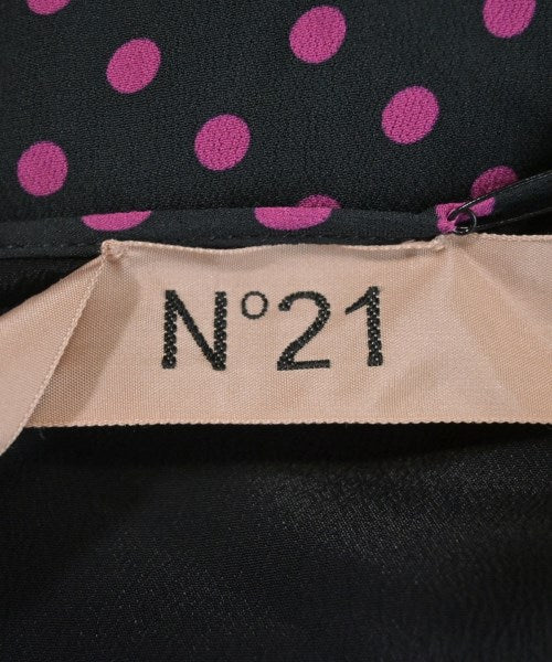 Nﾟ 21 ชุดเดรส