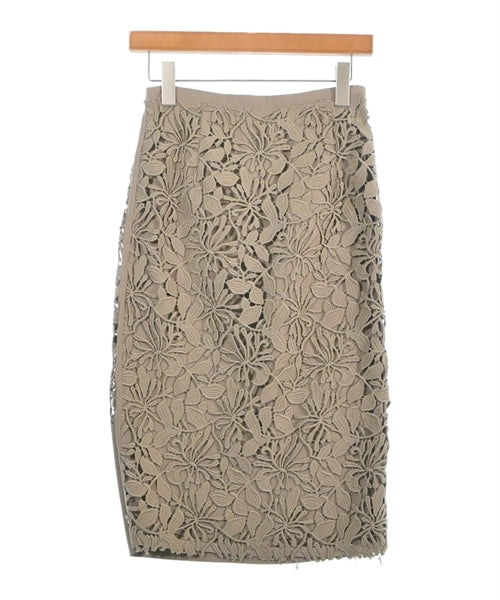 Nﾟ 21 กระโปรงยาวถึงเข่า