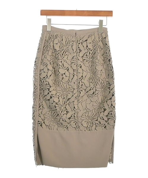 Nﾟ 21 กระโปรงยาวถึงเข่า