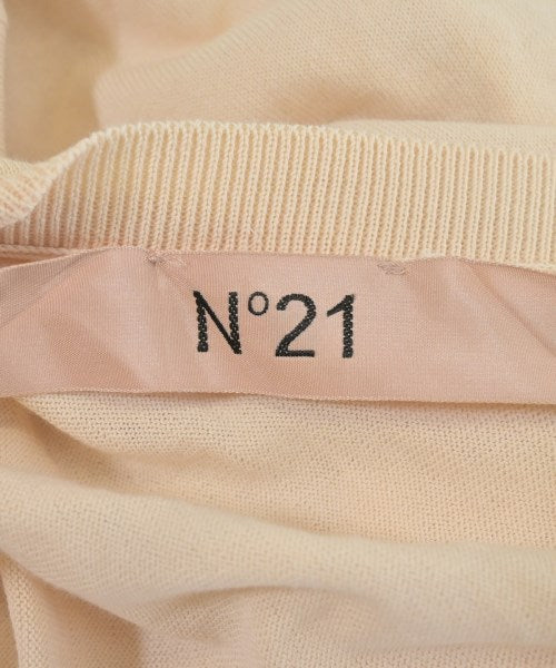 Nﾟ 21 เสื้อแขนกุด
