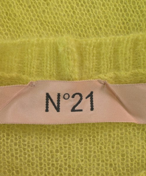 Nﾟ 21 เสื้อแขนกุด