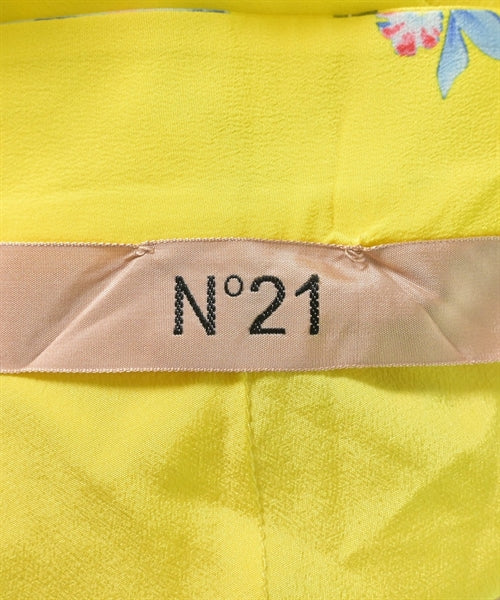 Nﾟ 21 กระโปรงยาวถึงเข่า