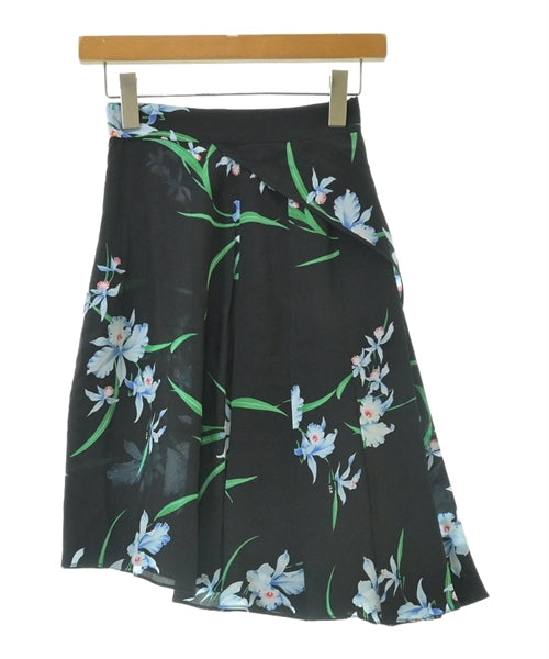 Nﾟ 21 กระโปรงยาวถึงเข่า