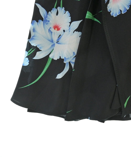 Nﾟ 21 กระโปรงยาวถึงเข่า