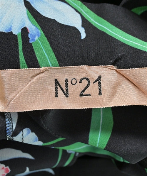 Nﾟ 21 กระโปรงยาวถึงเข่า