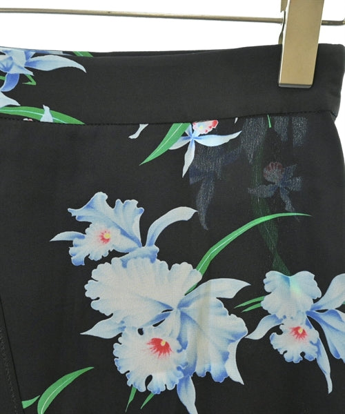 Nﾟ 21 กระโปรงยาวถึงเข่า