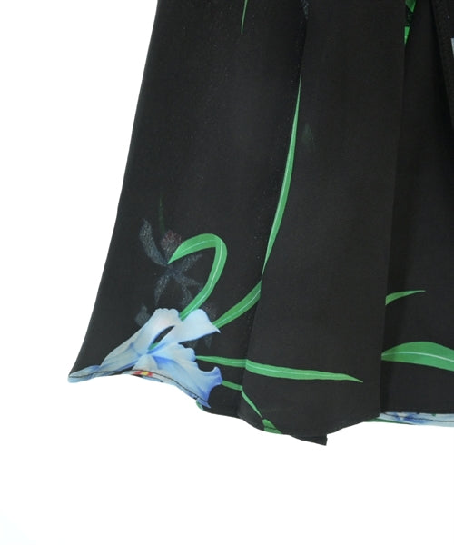 Nﾟ 21 กระโปรงยาวถึงเข่า