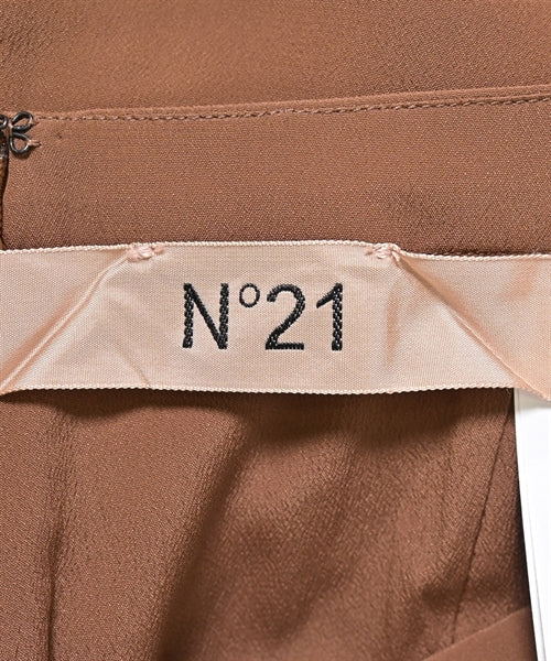 Nﾟ 21 กระโปรงสั้น